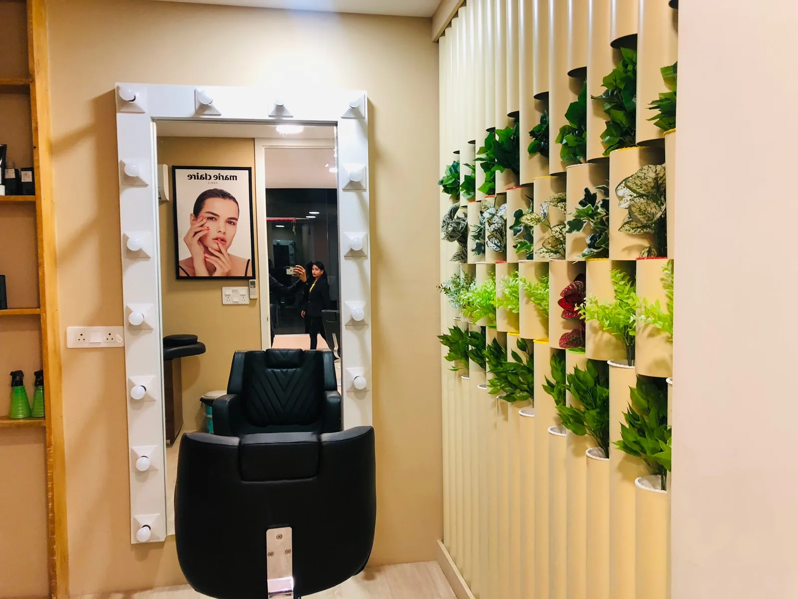 Marie Claire Paris | Hair | Facial | Beauty | Makeup | Unisex Salon in Indore