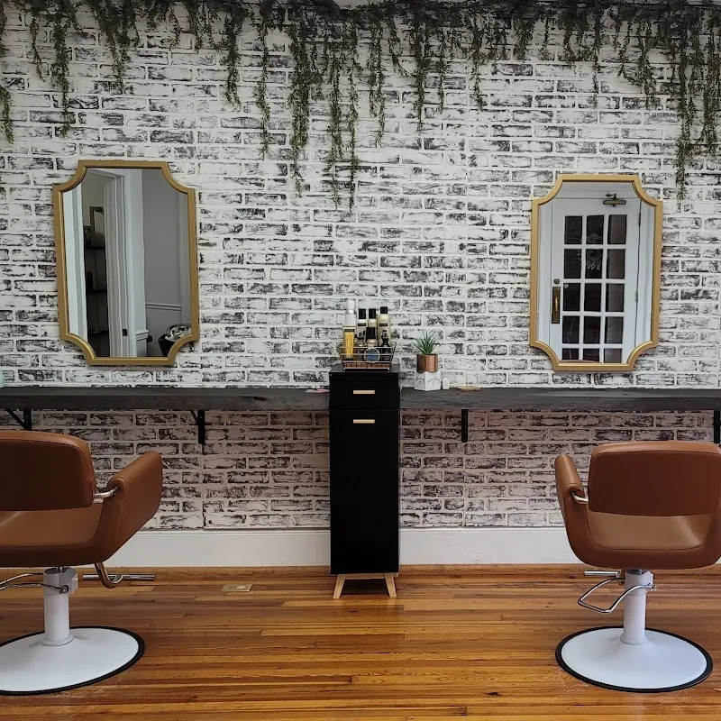 Moss & Magnolia Salon