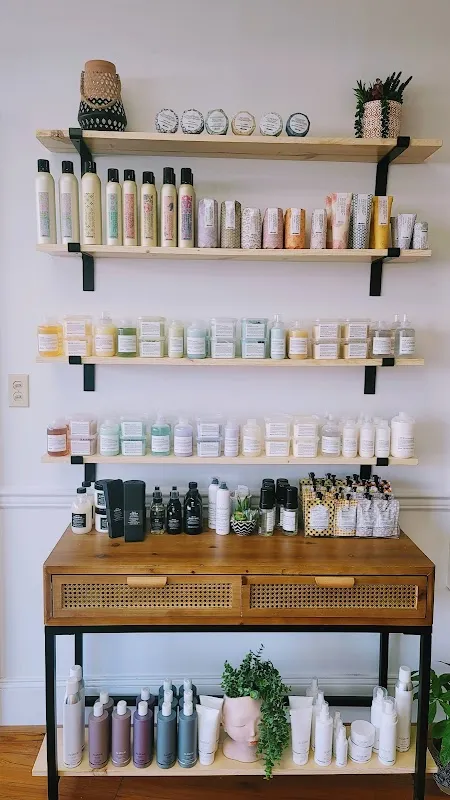 Moss & Magnolia Salon