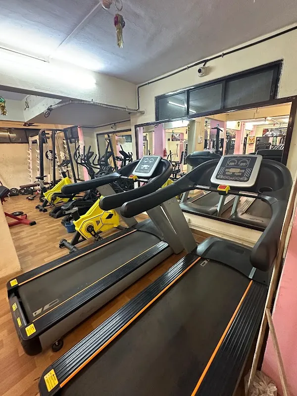 Savvy's Fitness Club (Unisex Gym)