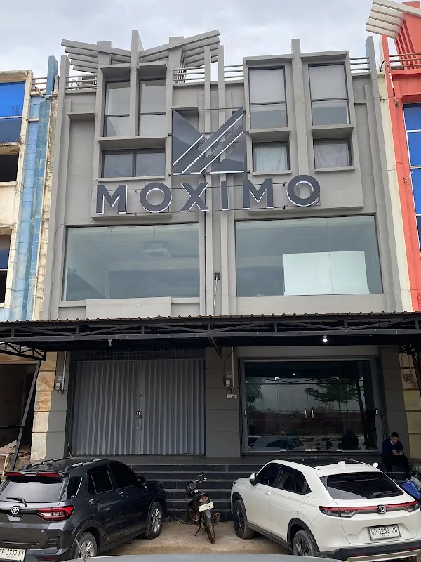 MOXIMO Dance Studio