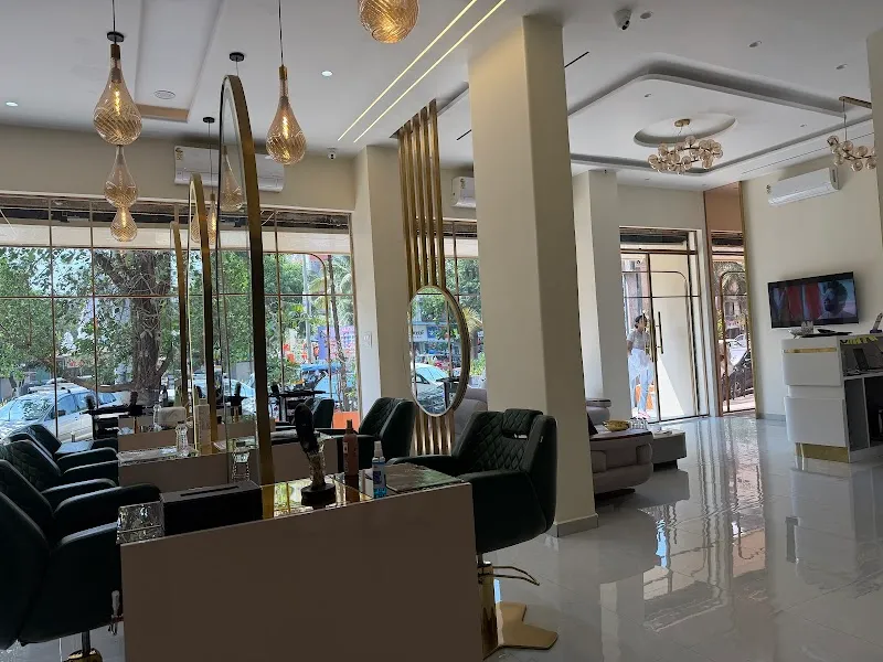 Aura By Aditi | Unisex Salon