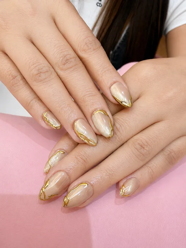 Aura By Aditi | Unisex Salon