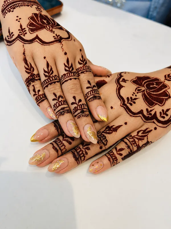 Aura By Aditi | Unisex Salon