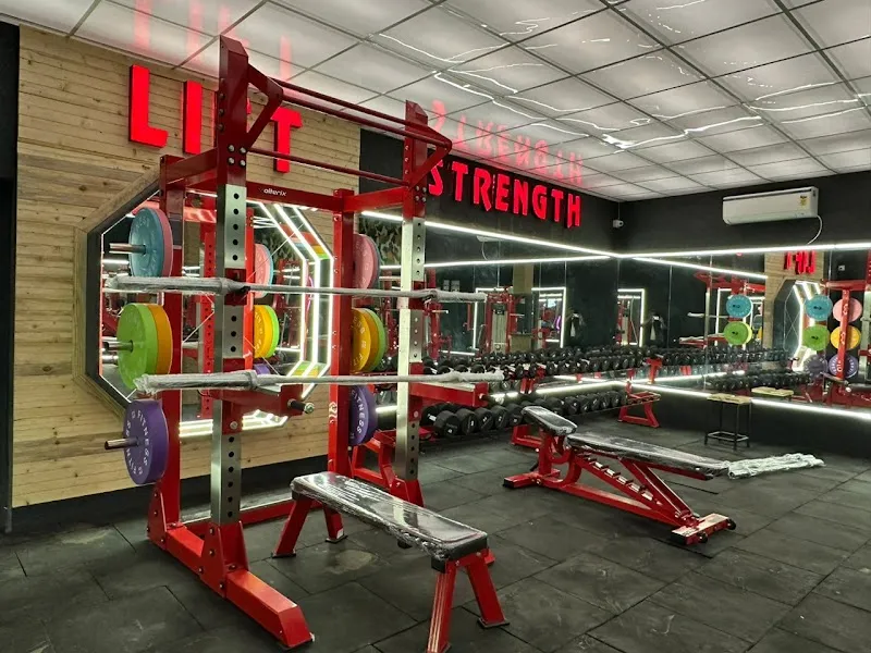 FLEET FLEX FITNESS GYM