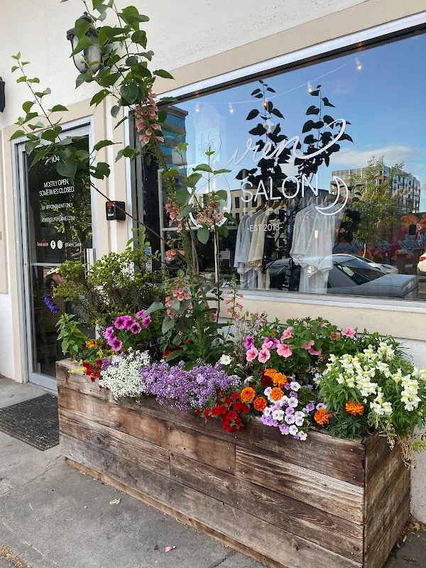 Siren Salon + Lifestyle Boutique