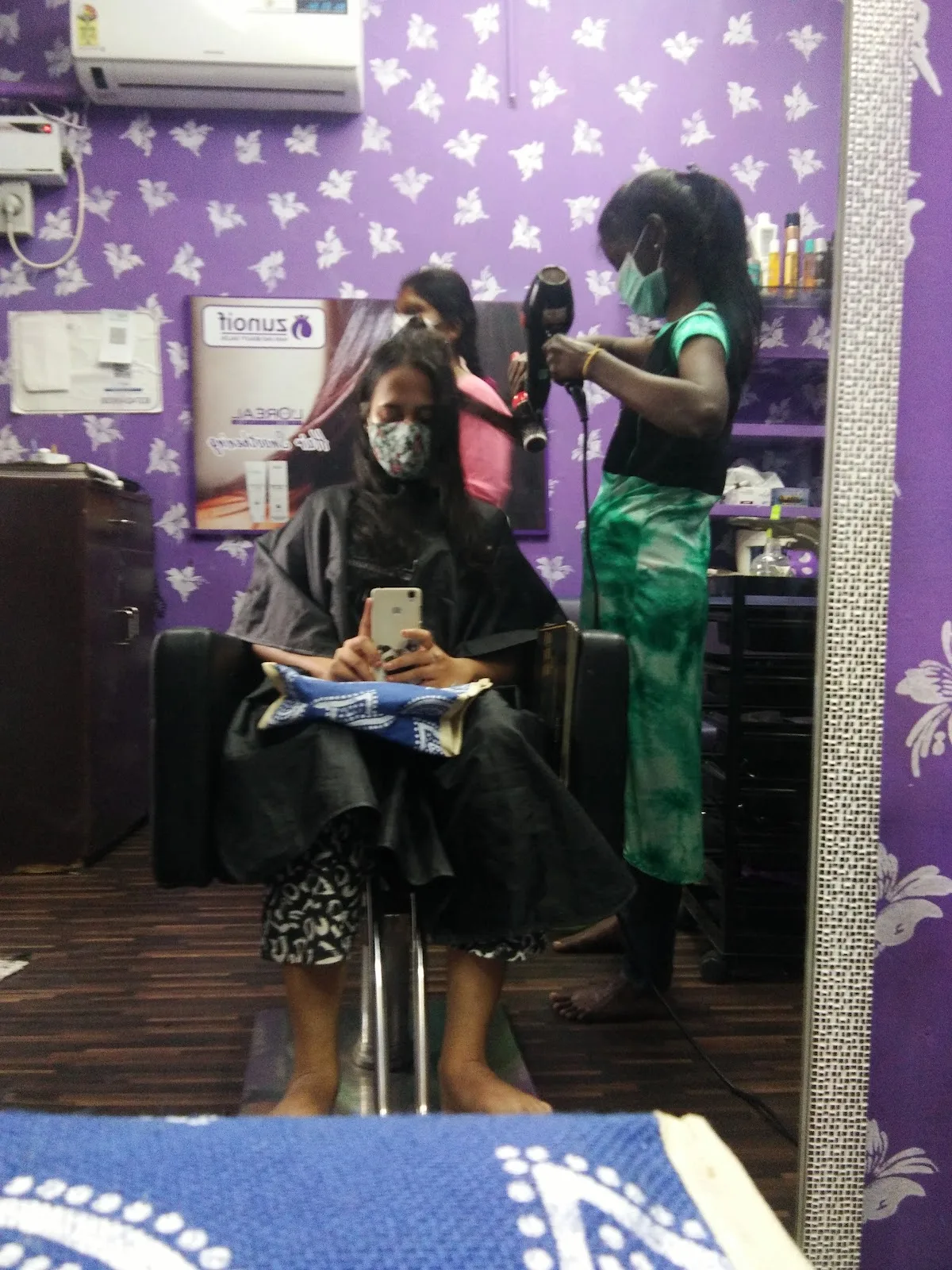 Zunoif Hair & Beauty Salon (Women's)