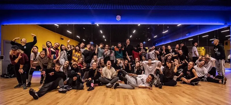 Point Dance Studio