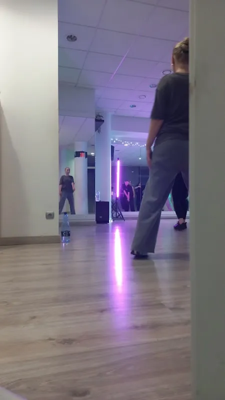 Point Dance Studio