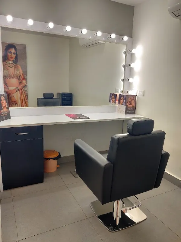 Lakme Salon For Him and Her in Guru Nanak Colony,Vijayawada