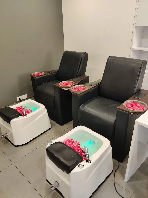 Lakme Salon For Him and Her in Guru Nanak Colony,Vijayawada