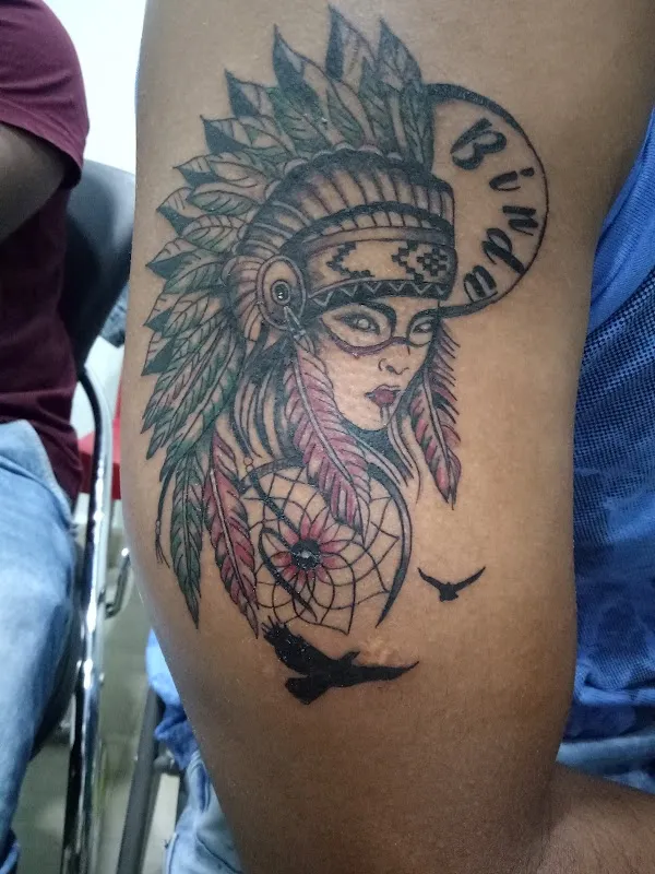 Looks Tattoo Studio