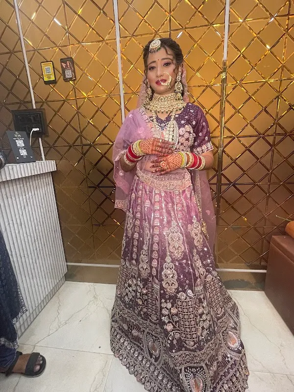 Shree Radhey Beauty Salon