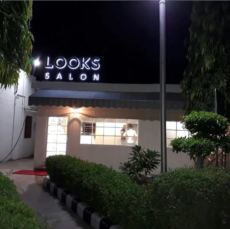 Looks Salon, NOMA Kota House