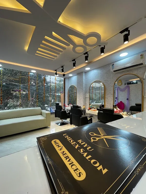 KIYU UNISEX SALON - NEW MANGLAPURI
