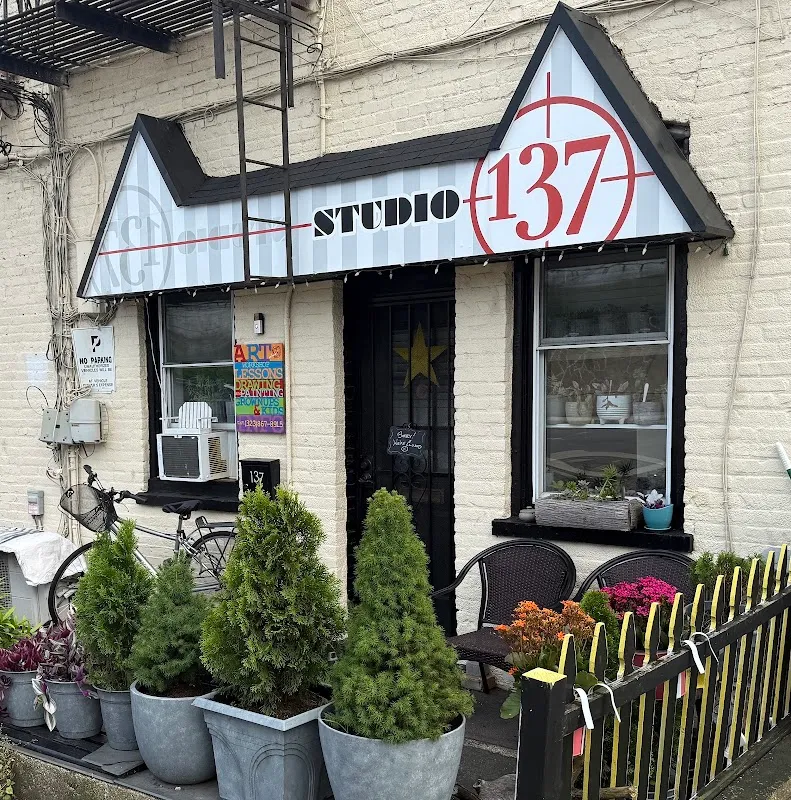 Studio 137 Floral Park