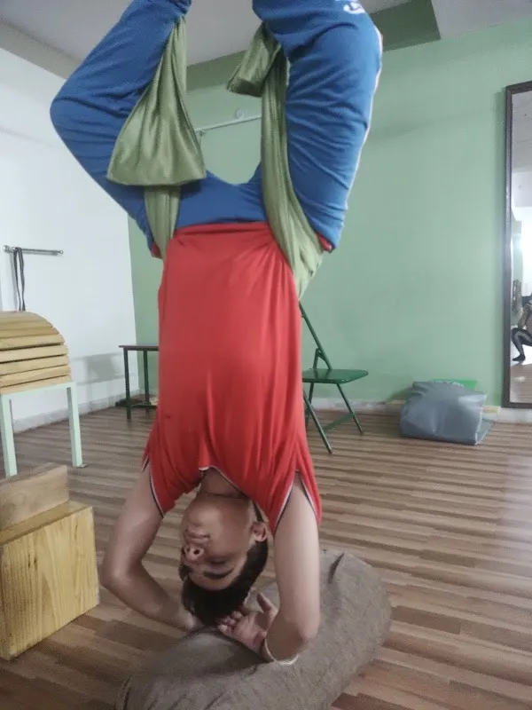 HANI'S YOGA STUDIO