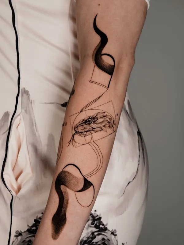 LIFE NEEDLE TATTOO STUDIO