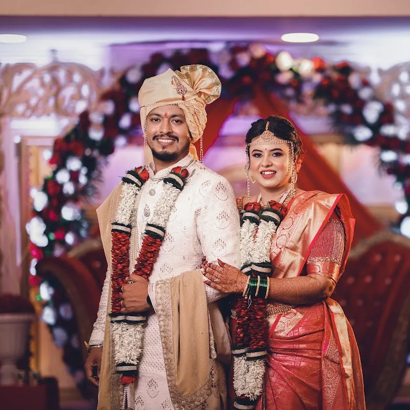 Samarth Photo Studio & Cloth Centre