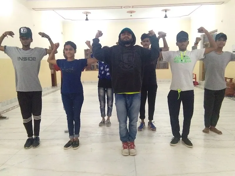 Dance class in varanasi (KALA NIDHAN)