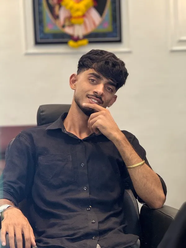 Mr. Jayunisex salon