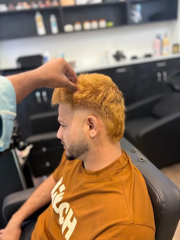 Mr. Jayunisex salon