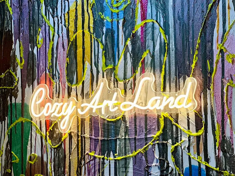 Cozy Art Land