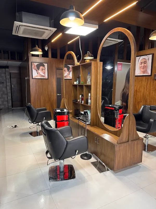 Essensuals by Toni&Guy Hairdressing Salon, Kempapura