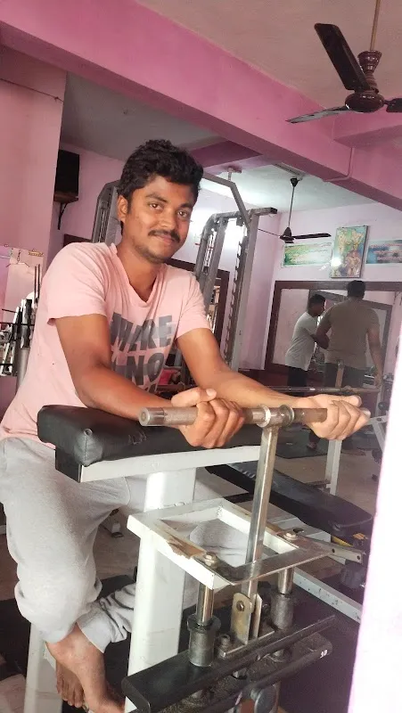 MUSCLE Fitness Gym