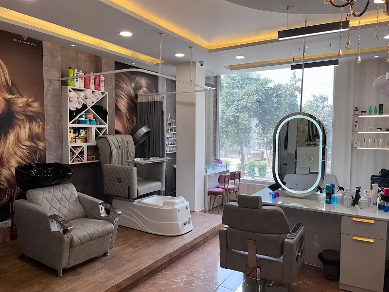 Glamax Studio - Unisex Salon | Bridal Makeup Studio & Academy | Nail Studio | Laser Clinic