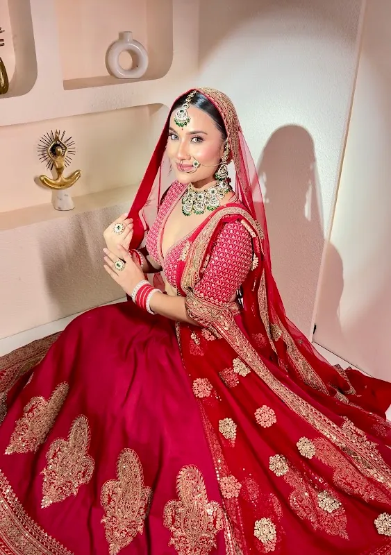 Glamax Studio - Unisex Salon | Bridal Makeup Studio & Academy | Nail Studio | Laser Clinic