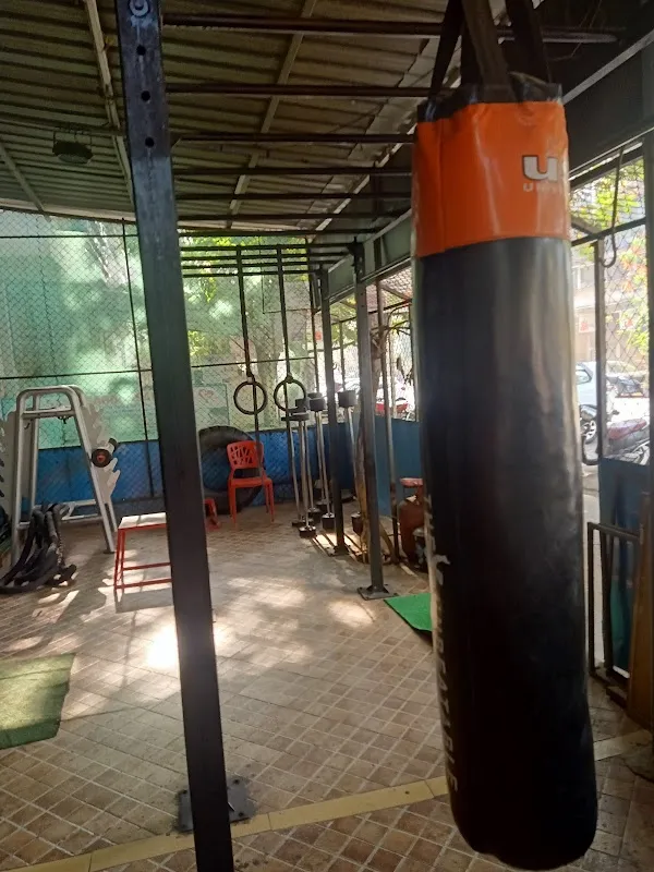 Physc gym Kamothe - Best gym in kamothe ( Navi Mumbai)