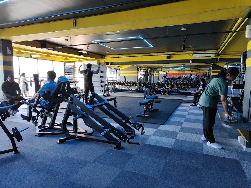 Physc gym Kamothe - Best gym in kamothe ( Navi Mumbai)