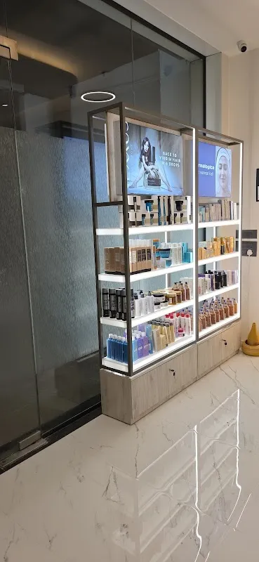 Lakme Salon For Him and Her in Alta Monte, Mumbai