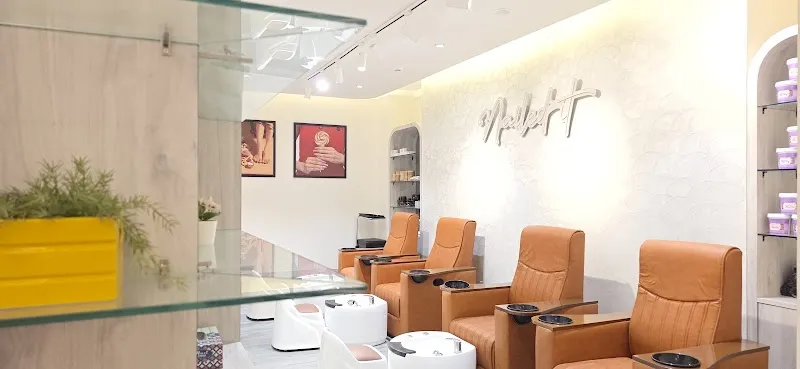 Lakme Salon For Him and Her in Alta Monte, Mumbai