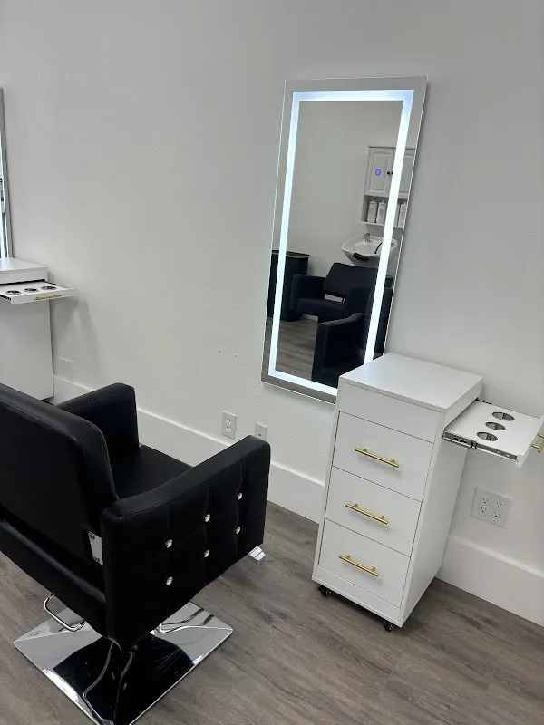 Platinum 954 Hair Salon