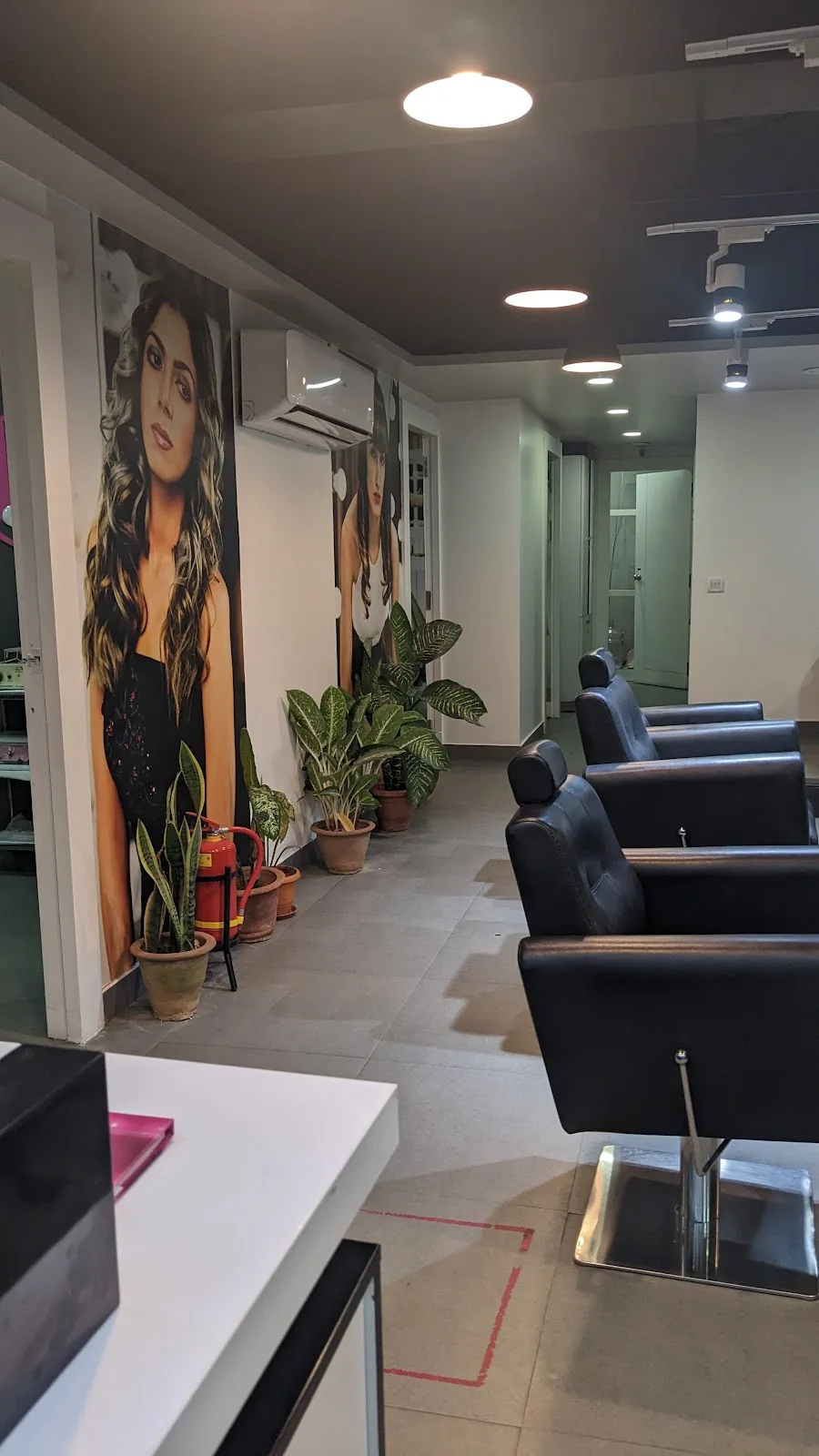 Lakme Salon For Him and Her in ORR,Mahadevapura,Bengaluru