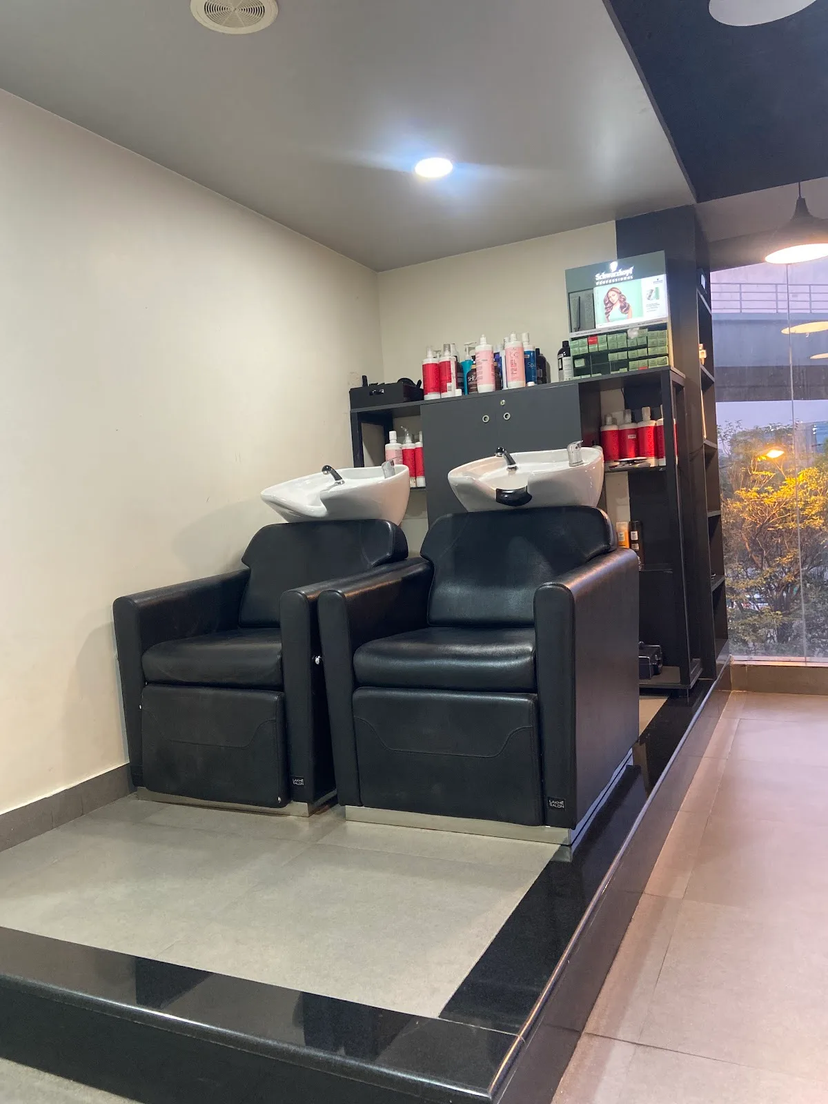 Lakme Salon For Him and Her in ORR,Mahadevapura,Bengaluru