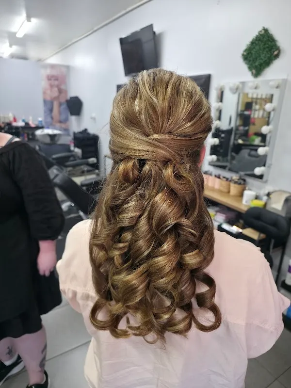 Dhillonz hair and beauty salon