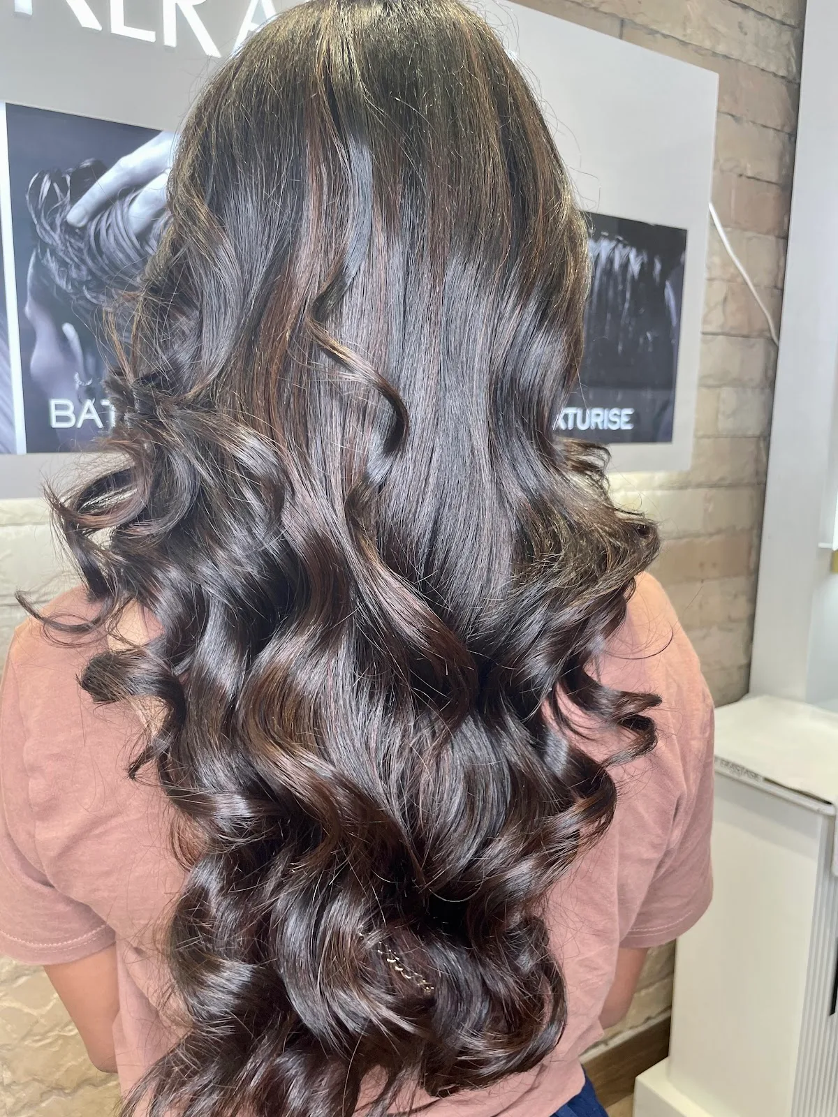 Looks Salon, New Rajinder Nagar