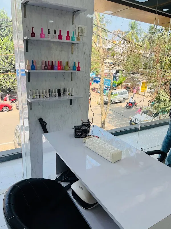 EMBELLISH - Unisex Salon, Saheed Nagar, Bhubaneswar