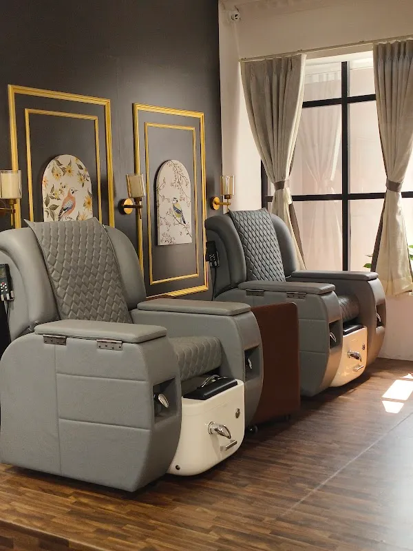EMBELLISH - Unisex Salon, Saheed Nagar, Bhubaneswar