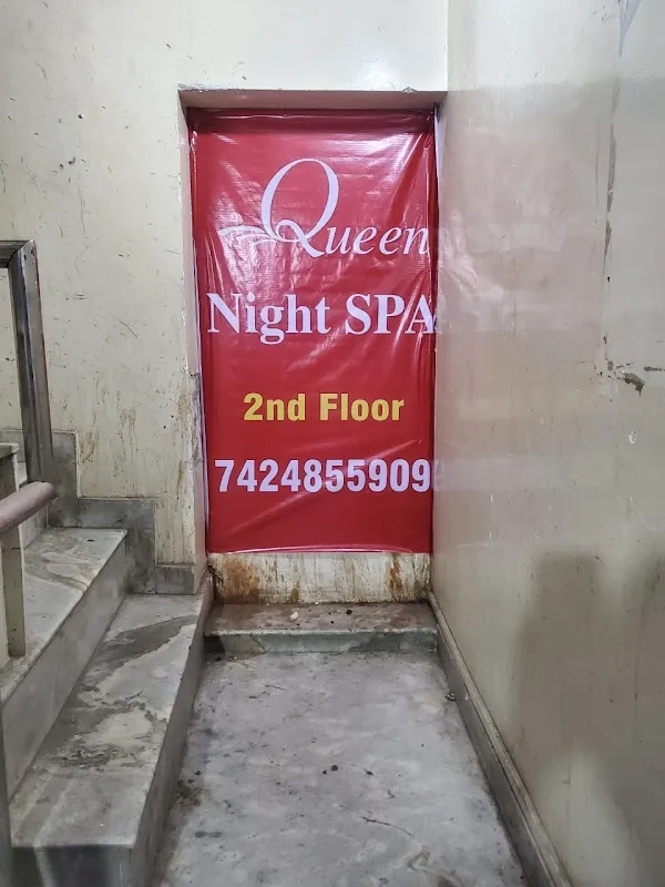 Queen Night Spa