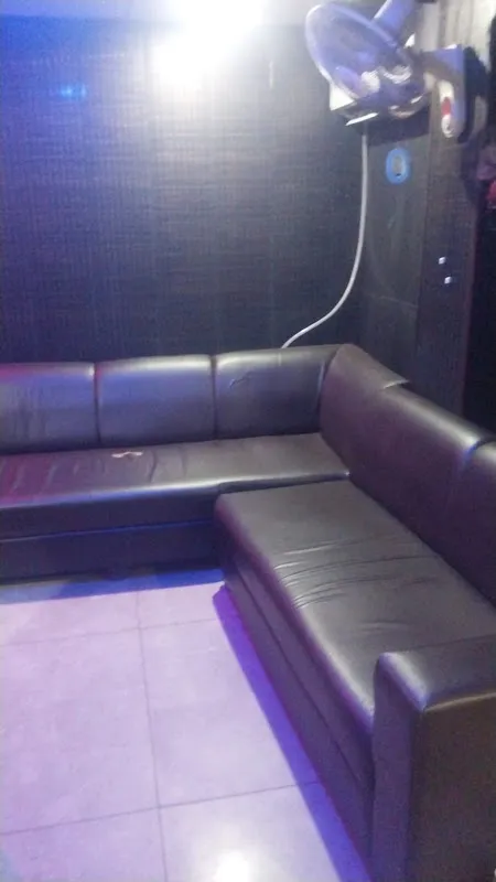 Queen Night Spa