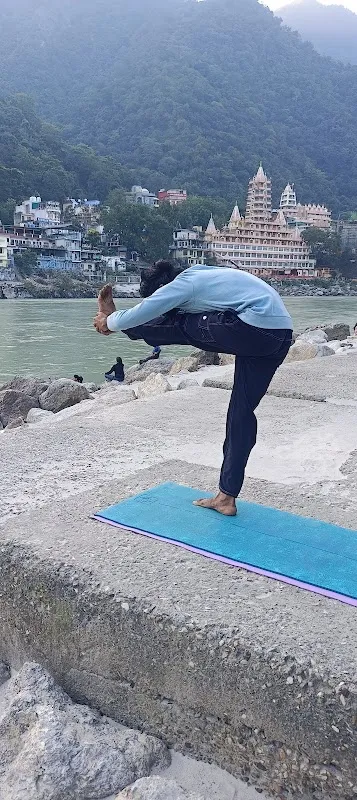 Infinity yoga/ Yoga teacher at home / Yoga Classes in Delhi