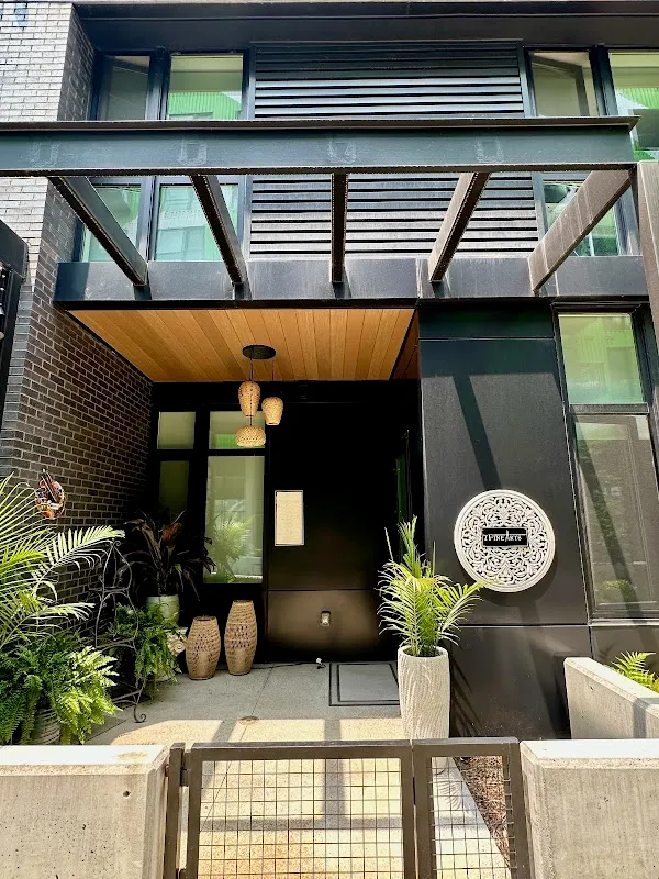 7 Fine Arts Studio and Gallery