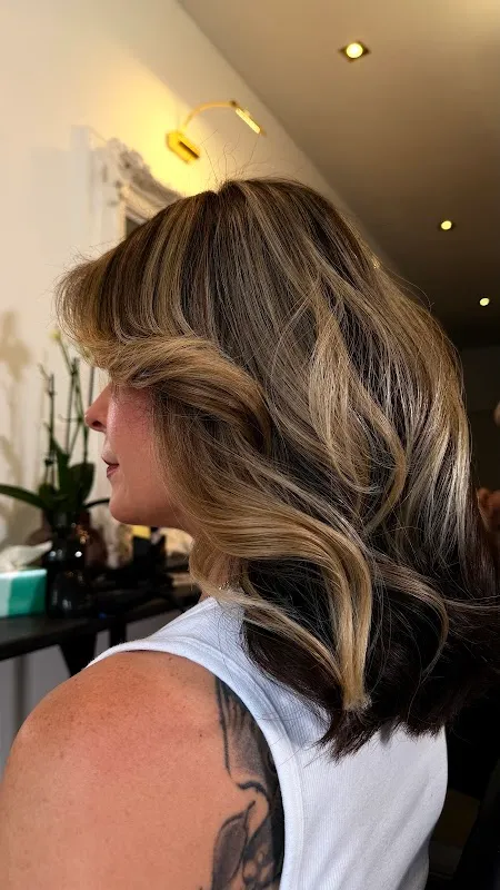 NS Studio | Nadia Strigulina Hairdresser & Colorist