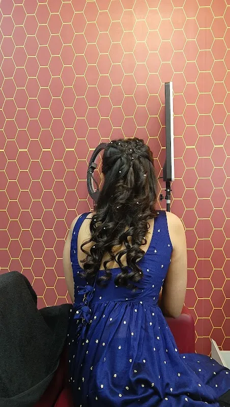 Lakme Salon For Him and Her in Vrindavan Yojana,RB Road,Lucknow