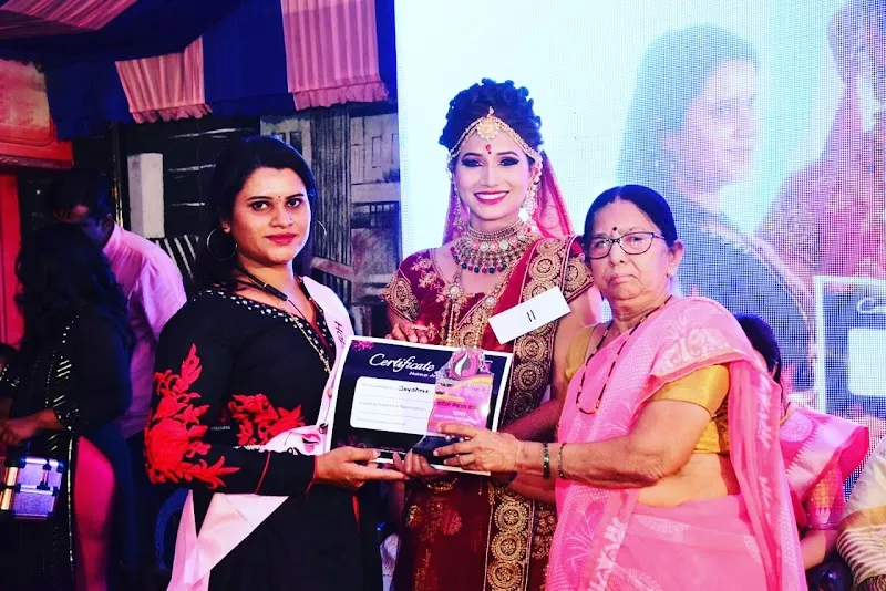 Shree Trushna Hair and beauty studio