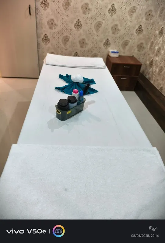 Royal moksha unisex spa